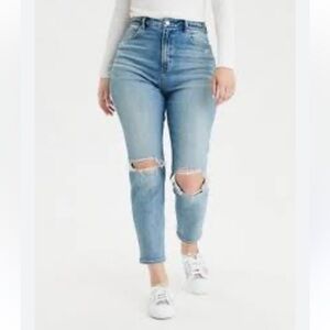 American Eagle Blue Highrise Curvy Fit Mom Jeans Distressed Cotton Size 4